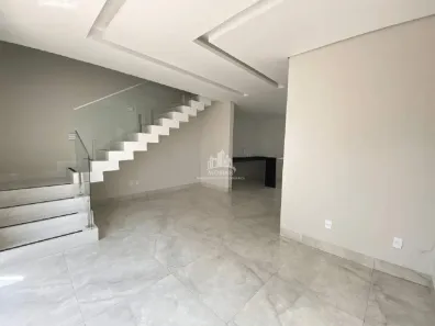 Casa com 3 Quartos à venda, 124m² no Grand Ville, Uberlândia
