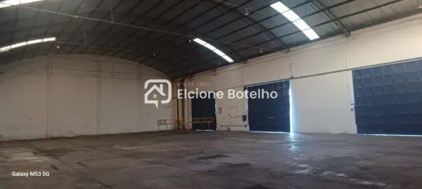 Galpão/Depósito/Armazém para alugar, 981m² no Custódio Pereira, Uberlândia
