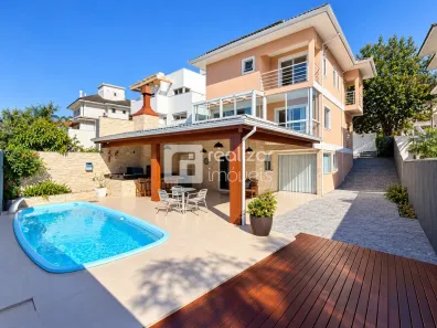 Casa com 4 Quartos para alugar, 286m² no Pedra Branca, Palhoça