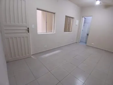 Casa com 2 Quartos para alugar, 90m² no Chácara Inglesa, São Paulo