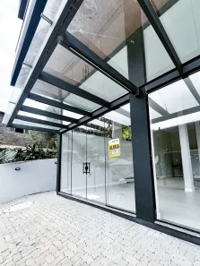 Ponto Comercial para alugar, 70m² no Itaipava, Petrópolis