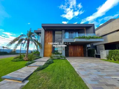 Sobrado com 5 Quartos à venda, 470m² no Centro, Xangri-lá