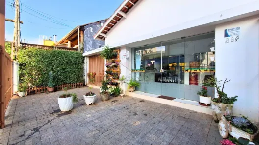 Imóvel Comercial com 3 Quartos à venda, 323m² no Jardim São Dimas, São José dos Campos