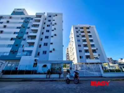 Apartamento com 2 Quartos à venda, 57m² no Areias, São José