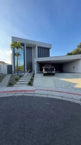 Casa de Condomínio com 5 Quartos à venda, 714m² no Civit II, Serra