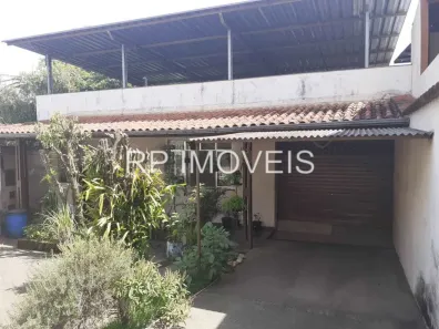 Casa com 3 Quartos à venda, 140m² no Santos Dumont, Juiz de Fora