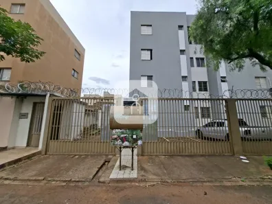 Apartamento com 2 Quartos para alugar, 490m² no Santa Mônica, Uberlândia