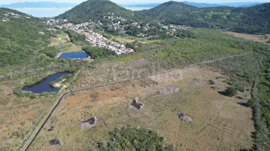 Lote/Terreno à venda, 250000000m² no Sambaqui, Florianópolis