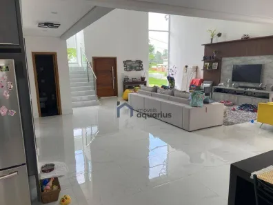 Casa de Condomínio com 5 Quartos para venda ou aluguel, 650m² no Residencial Santa Bárbara, Jambeiro