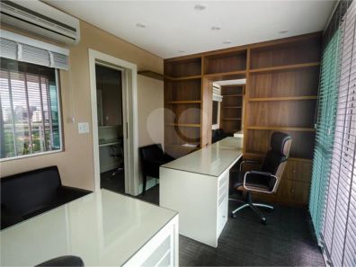 Sala Comercial à venda, 35m² no Santo Amaro, São Paulo