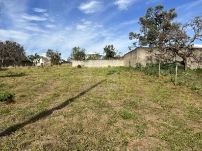 Lote/Terreno à venda, 490m² no Jardim Inconfidência, Uberlândia
