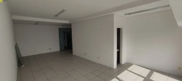 Sala Comercial à venda, 49m² no América, Joinville