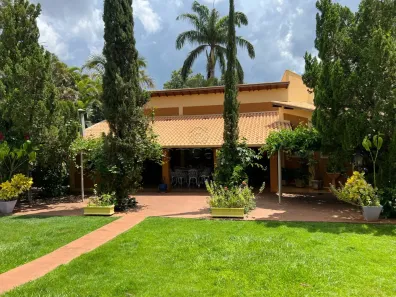 Casa de Condomínio com 3 Quartos à venda, 250m² no , Guapiaçu