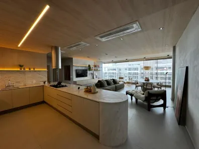 Apartamento com 3 Quartos à venda, 197m² no Jardim das Acácias, São Paulo