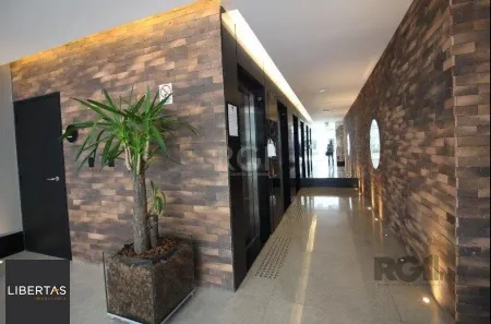 Sala Comercial à venda, 81m² no Chácara das Pedras, Porto Alegre