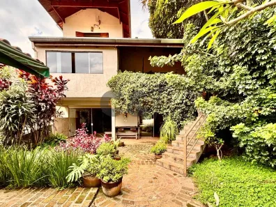 Casa com 5 Quartos para alugar, 583m² no Jardim Petrópolis, São Paulo
