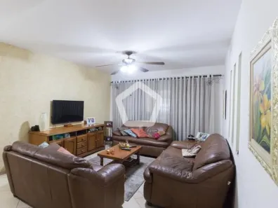Casa com 3 Quartos à venda, 166m² no Parque São Domingos, São Paulo