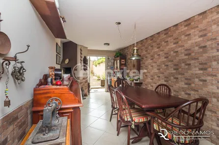 Casa com 3 Quartos à venda, 144m² no Guarujá, Porto Alegre