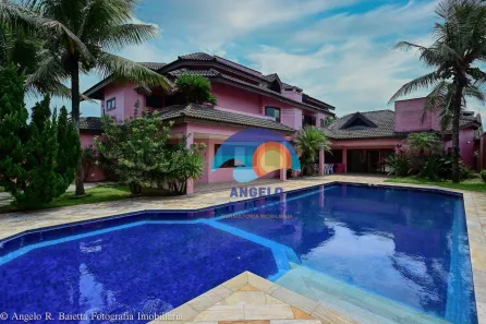 Sobrado com 6 Quartos à venda, 725m² no Centro, Peruíbe