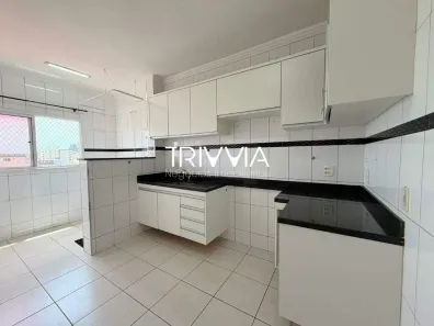 Apartamento com 3 Quartos para alugar, 90m² no Santa Mônica, Uberlândia