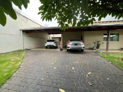Casa com 3 Quartos à venda, 290m² no Centro, Uberlândia