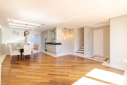 Casa de Condomínio com 3 Quartos à venda, 180m² no Santo Inácio, Curitiba