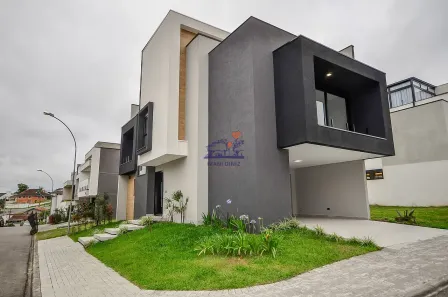 Casa de Condomínio com 3 Quartos à venda, 244m² no Santa Cândida, Curitiba