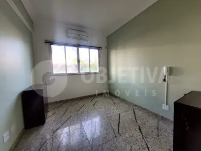 Sala Comercial para alugar, 20m² no Umuarama, Uberlândia