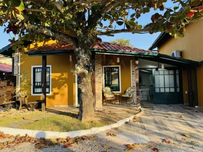 Casa de Condomínio com 2 Quartos à venda, 92m² no Cachoeira do Bom Jesus, Florianópolis