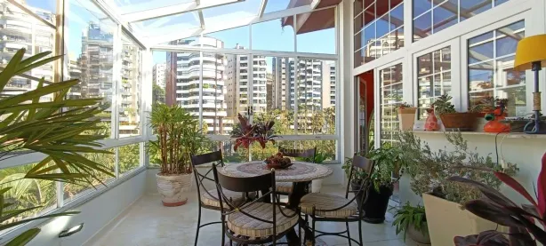 Casa de Condomínio com 4 Quartos à venda, 361m² no Jardim Vitória Régia, São Paulo