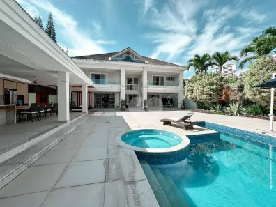 Casa de Condomínio com 7 Quartos para alugar, 876m² no Recreio dos Bandeirantes, Rio de Janeiro