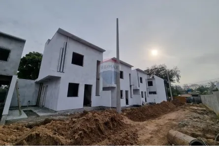 Sobrado com 2 Quartos à venda, 62m² no Dona Mercedes, Gravataí