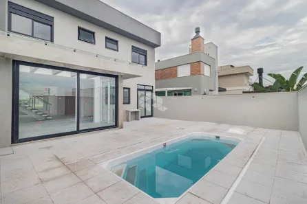 Casa de Condomínio com 3 Quartos à venda, 200m² no Hípica, Porto Alegre