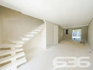 Sobrado com 3 Quartos à venda, 118m² no Itaum, Joinville