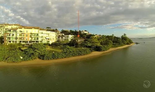 Lote/Terreno à venda, 601m² no Cacupé, Florianópolis