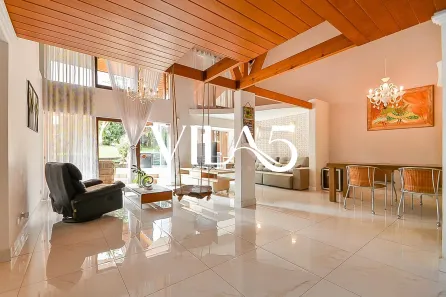 Sala Comercial com 4 Quartos à venda, 289m² no Bigorrilho, Curitiba