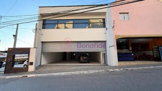 Prédio Comercial para alugar, 242m² no Centro, Jundiaí