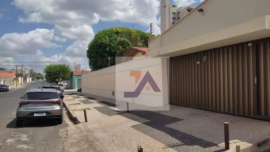 Casa de Condomínio com 3 Quartos para alugar, 500m² no Fátima, Teresina