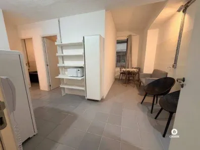 Apartamento com 2 Quartos para alugar, 32m² no República, São Paulo