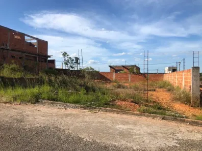 Lote/Terreno à venda, 200m² no Ajuda de Cima, Macaé