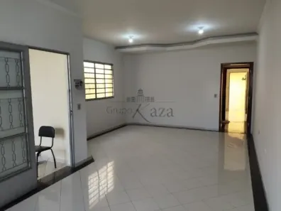 Sobrado com 3 Quartos para alugar, 129m² no Jardim Rosário, São José dos Campos