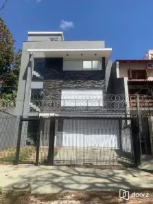 Casa com 3 Quartos à venda, 294m² no Medianeira, Porto Alegre