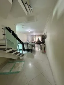 Sobrado com 3 Quartos à venda, 276m² no Parque Novo Oratório, Santo André