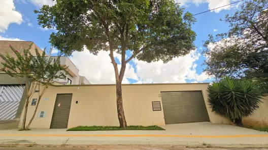 Casa com 3 Quartos à venda, 146m² no Jardim Vitória, Goiânia