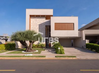 Casa de Condomínio com 4 Quartos à venda, 394m² no Jardins França, Goiânia