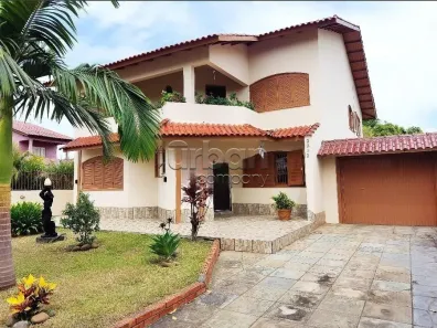 Sobrado com 4 Quartos à venda, 240m² no Niterói, Canoas