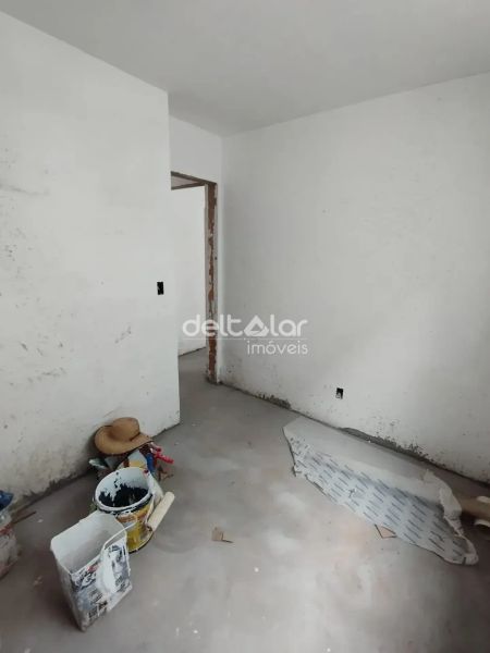 Apartamento com 2 quartos — Heliópolis, Belo Horizonte