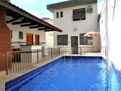 Sobrado com 3 Quartos à venda, 300m² no Aparecida, Santos