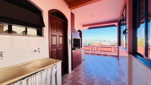 Casa com 3 Quartos à venda, 191m² no Teixeiras, Juiz de Fora