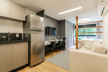 Apartamento com 1 Quarto para alugar, 25m² no Centro, Florianópolis